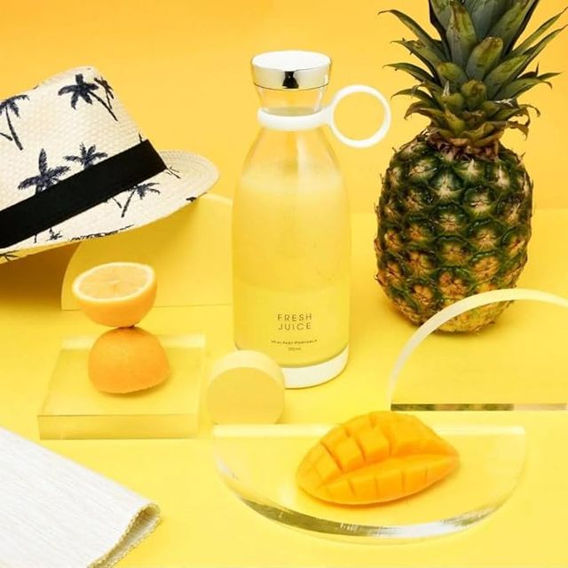 Portable Mini Blender for Fresh Juice.Portable Mini Blender for Fresh Juice – USB Rechargeable Smoothie & Shake Maker