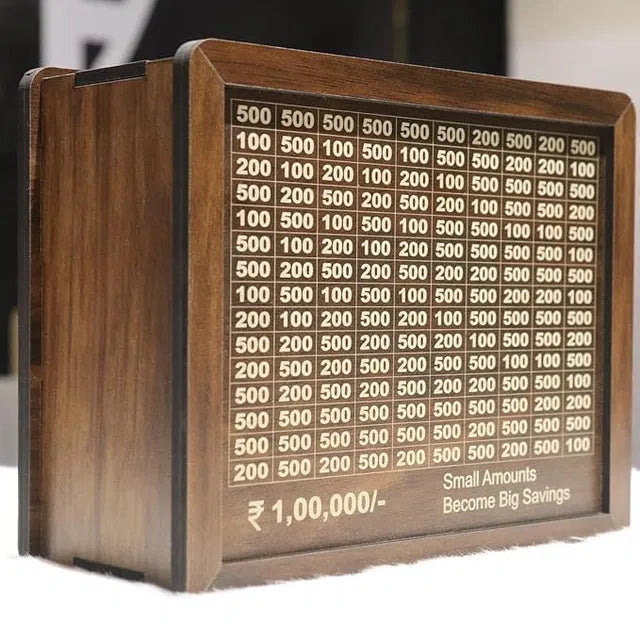 “Savings Challenge Money Bank – Brown Wooden Style Piggy Bank for Kids & Adults, Daily Money Saving Box for Budget & Goal Tracking”