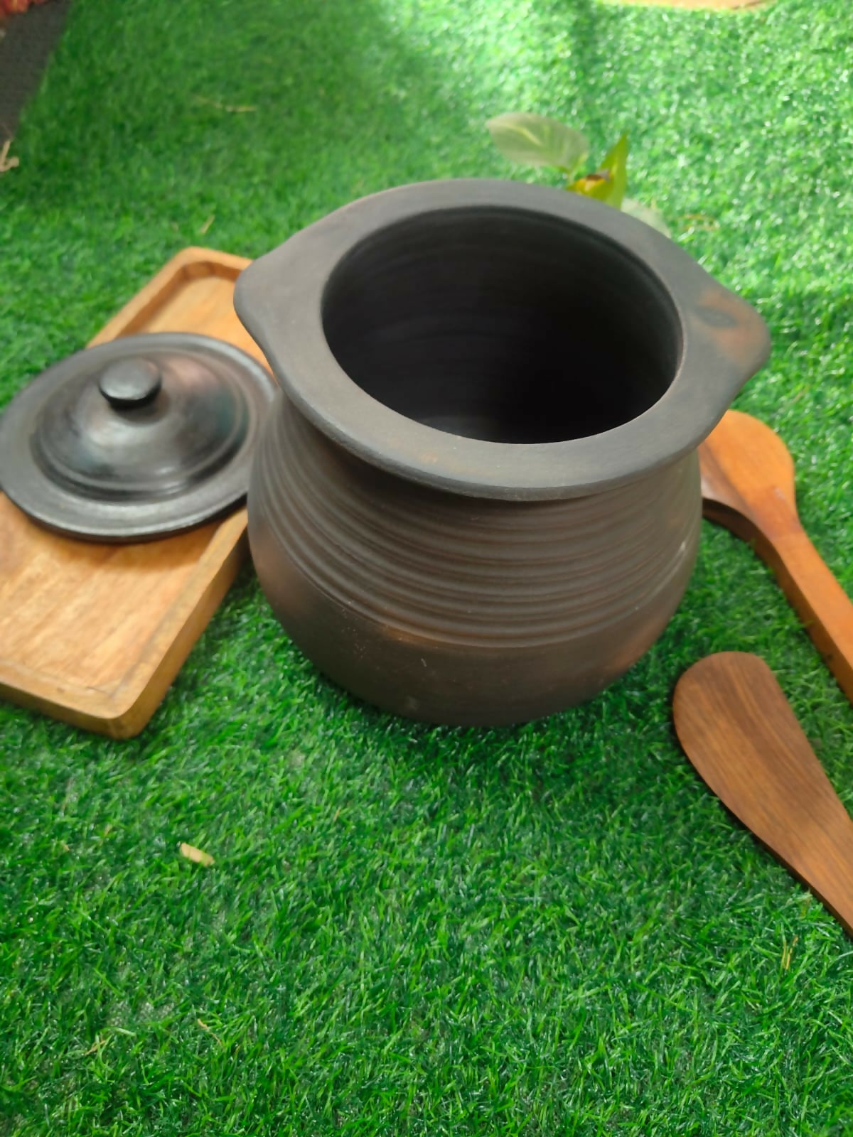 Traditional Black Clay Pot with Lid | Handmade Earthen Cooking Pot for Rice & Curry | Natural Mud Pot Kitchen Cookware