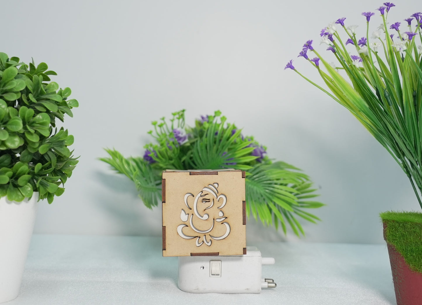 Ganesh Aroma Burner & Night Lamp.Ganesh Aroma Burner & Night Lamp | Decorative Incense & Aroma Oil Diffuser Lamp | Spiritual Ganesha Night Light for Home Temple, Puja Room, Living Room & Bedroom