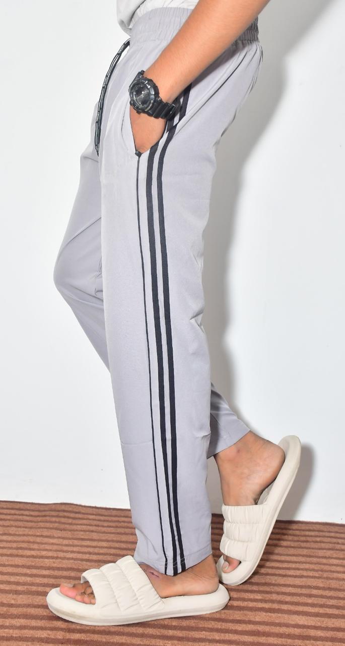 Summer Lower for Men's, Plain Jogger with Zipper Pocket.Lightweight and comfortable men’s summer jogger pants with zipper pockets. Perfect for casual wear, workouts, jogging, and daily activities. Breathable and durable fabric.