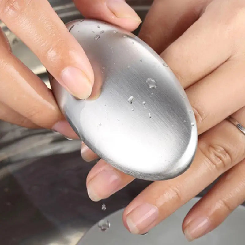 Stainless Steel Odor Remover Hand Soap Bar – Removes Garlic, Onion & Fish Smell from Hands Naturally, Reusable Metal Deodorizing Bar for Kitchen Use