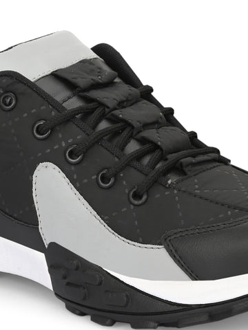 Black Sneaker