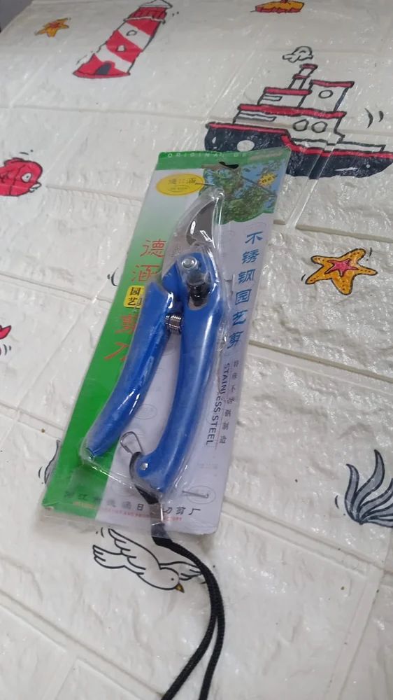 Stainless Steel Garden Scissors – Sharp Pruning Shears For Plants, Flowers, Bonsai, Herbs & Home Gardening Use