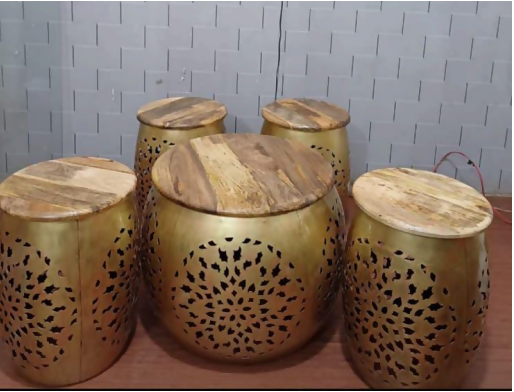 Handcrafted Metal Decorative Showpiece – Premium Home Decor Accent | Elegant Gift Item for Living Room, Office & Pooja Space