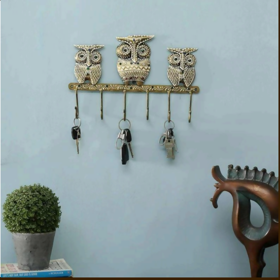 Handcrafted Owl Wall Key Holder with Hooks | Antique Metal Key Hanger | Decorative Wall Organizer for Home Entrance