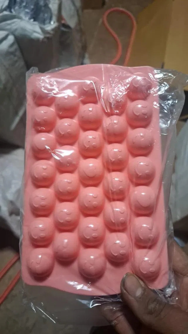 Plastic Reusable Flexible Round Ice Cube Trays Pack of 1.Flexible Round Ice Maker for Drinks.Easy Release Round Ice Mold