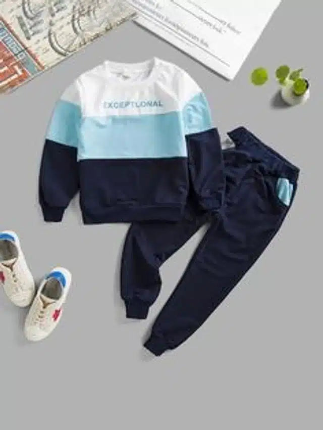 Full Sleeves Tracksuit for Boys (Blue, 3-4 Years).Stylish and comfortable full sleeves tracksuit for boys aged 3-4 years. Soft, breathable fabric perfect for casual wear, sports, and playtime.