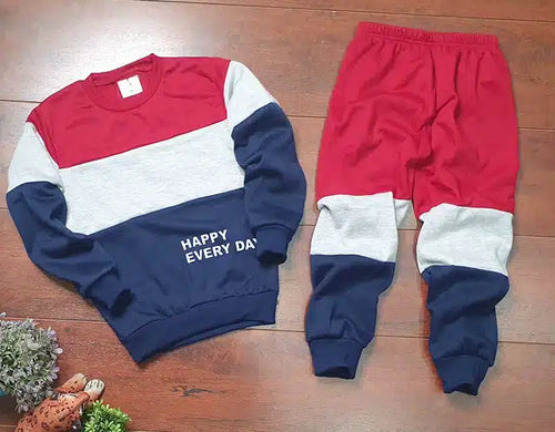 Full Sleeves Tracksuit for Boys (Multicolor, 4-5 Years).Bright and comfortable multicolor full sleeves tracksuit for boys aged 4–5 years. Soft, breathable fabric ideal for daily wear, playtime, and sports activities.