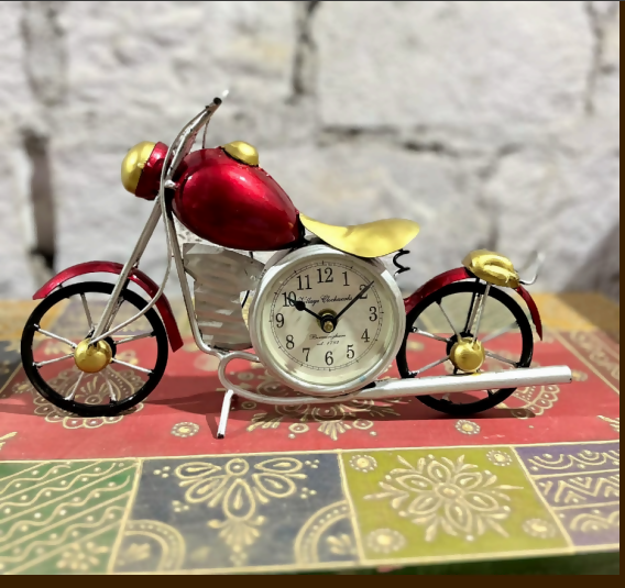 Vintage Motorcycle Table Clock – Handcrafted Metal Bike Design Decorative Desk Clock