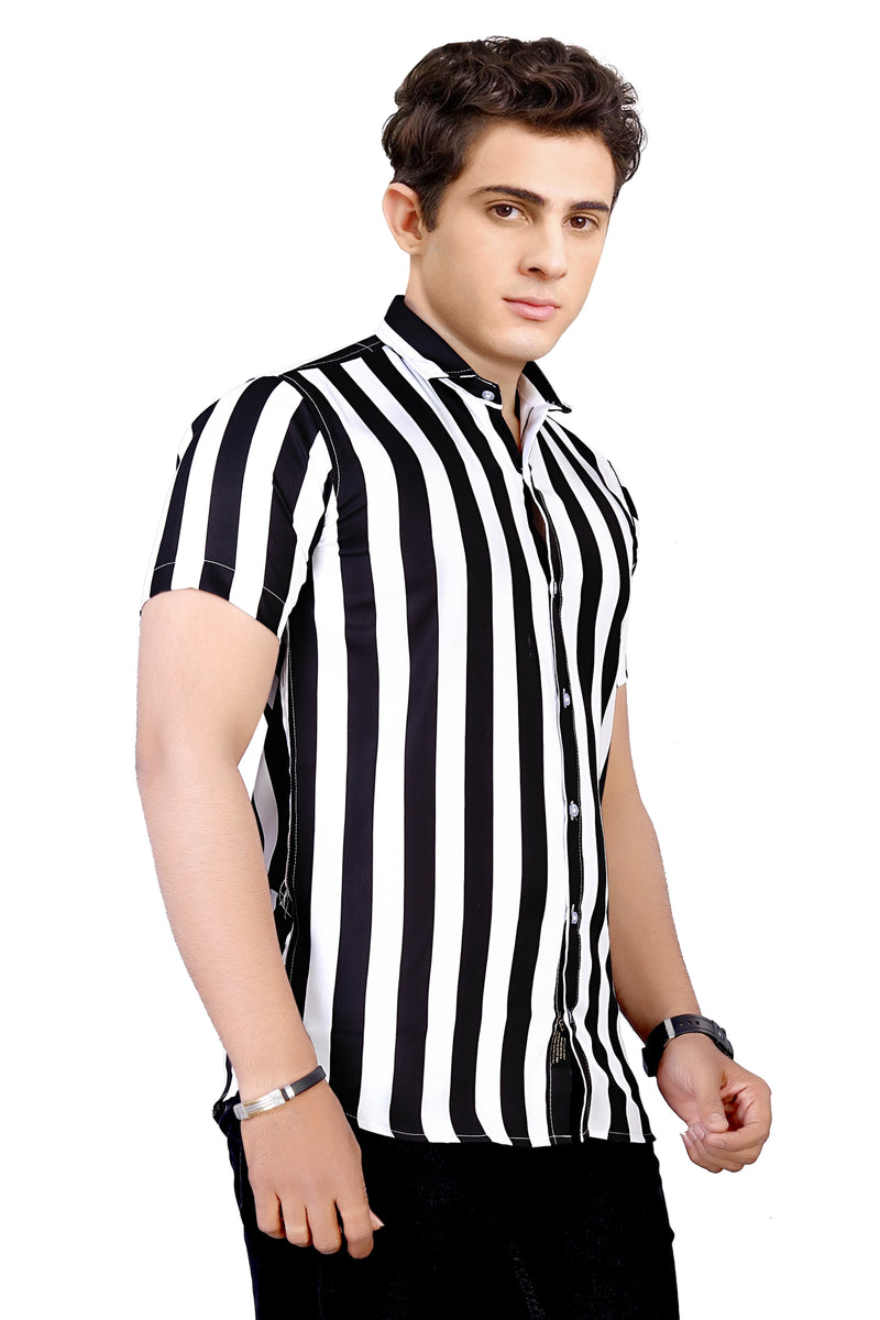 Men Regular Fit Printed Spread Collar Casual Shirt